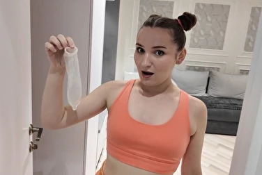 Офигеть, сестра, ты с кем ебалась? А для меня презика не осталось?